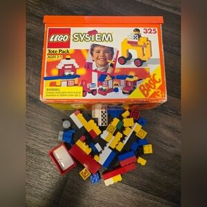 Vintage Lego Basic Tote Pack 325 1990 Box And some Legos